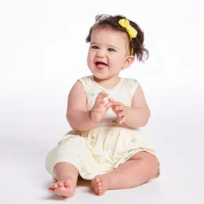 AMARELO
